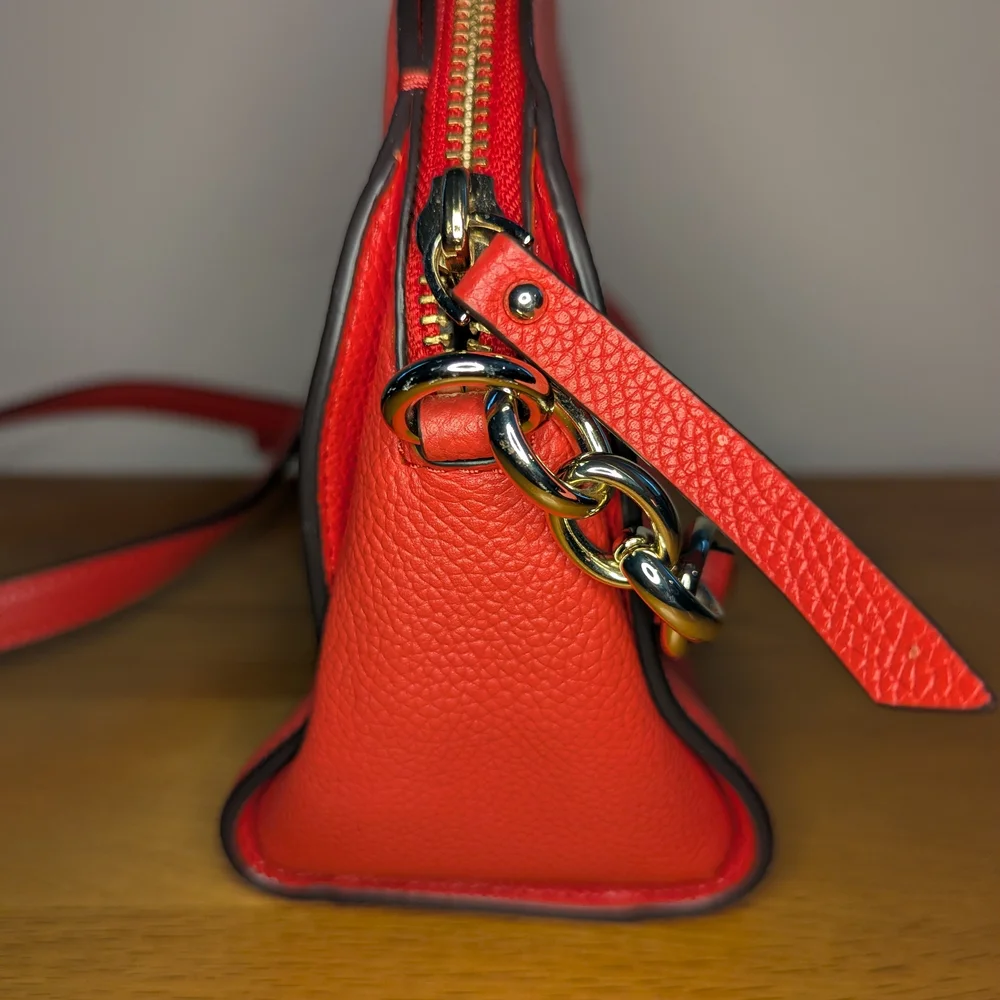 🛍️PRICE DROP🛍️ Kate Spade Larchmont Avenue Logo Tory Crossbody - Red - EUC - Picture 9 of 13